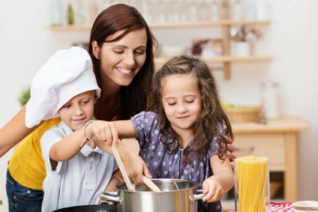Libro: ¡Preparados, listos..., espaguetis! Cocinando con niños y para niños por Lucy Broadhurst
