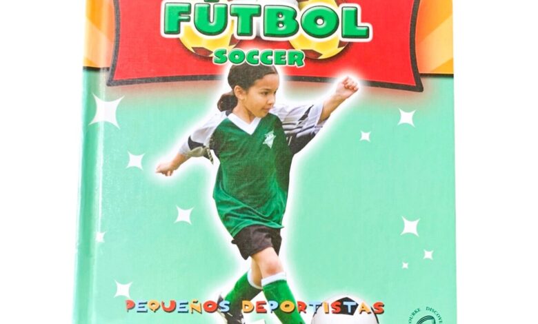 Libro: Futbol/Soccer: Pequeños deportistas por Holly Karapetkova