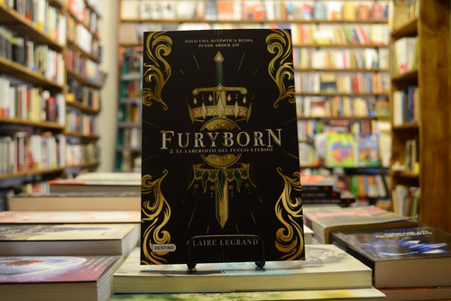 Libro: Furyborn 2: El Laberinto del Fuego Eterno por Claire Legrand