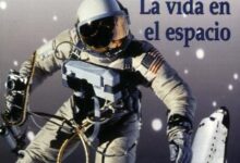 Libro: Astronauta: La Vida en Espacio por Peter Dennis