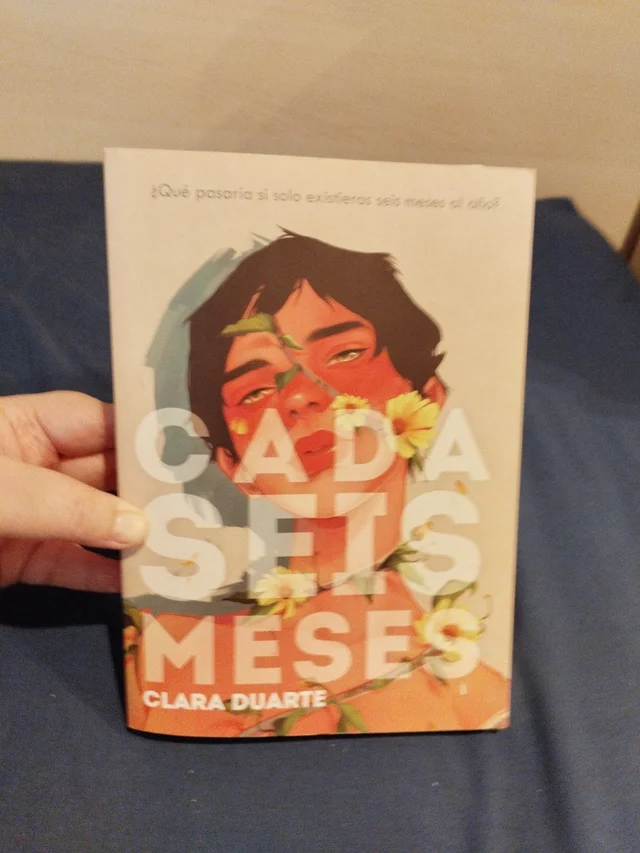 Libro: Cada Seis Meses por Clara Duarte